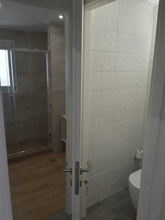 Seaview Apartment In Theheart Of Loutraki Екстер'єр фото